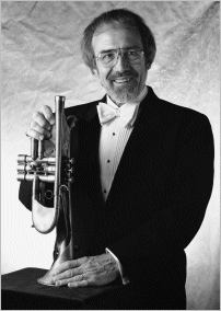 kepek/charlie_Schlueter_raja.gif (21351 bytes)